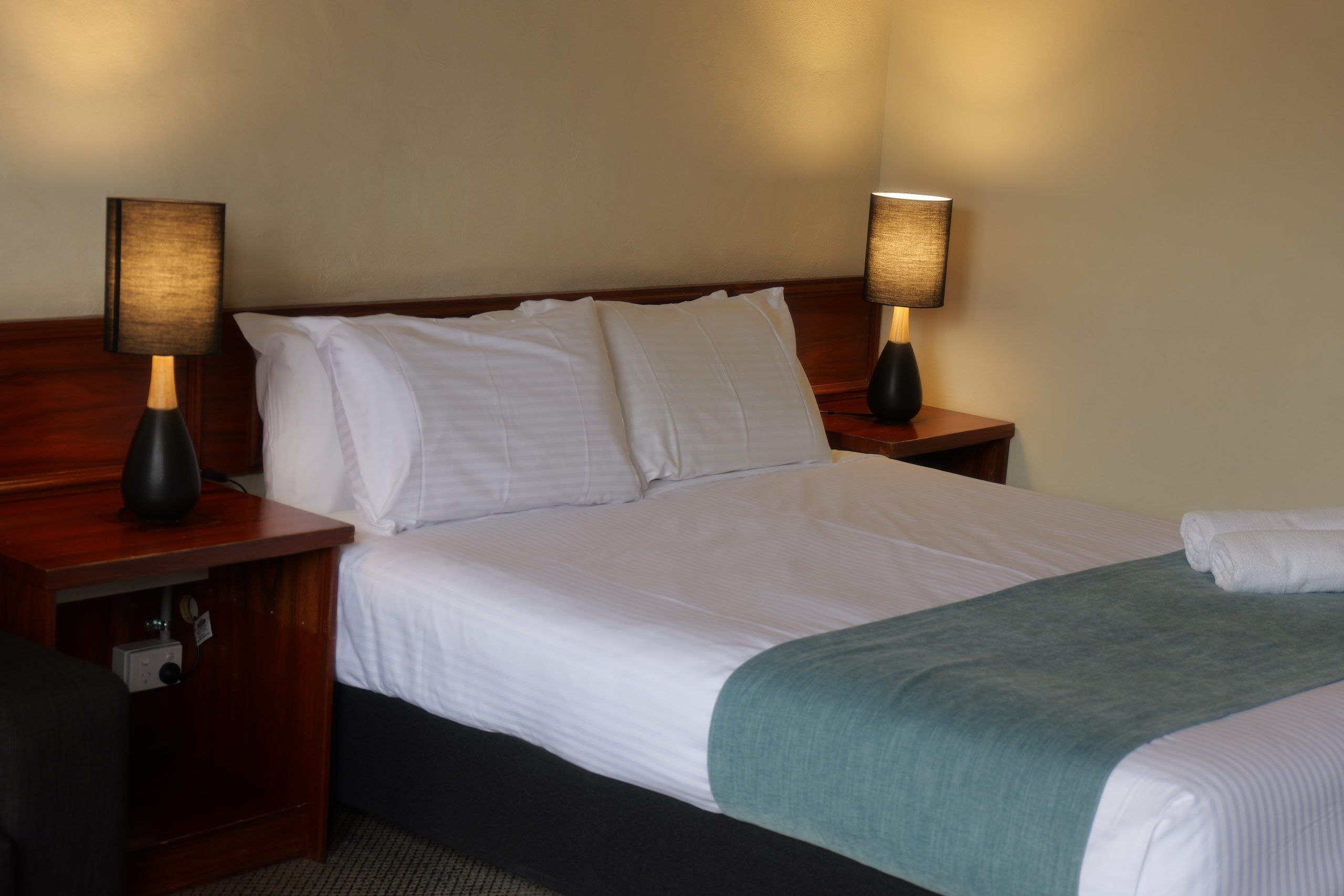 Standard Queen Room at Seaton Arms Motor Inn